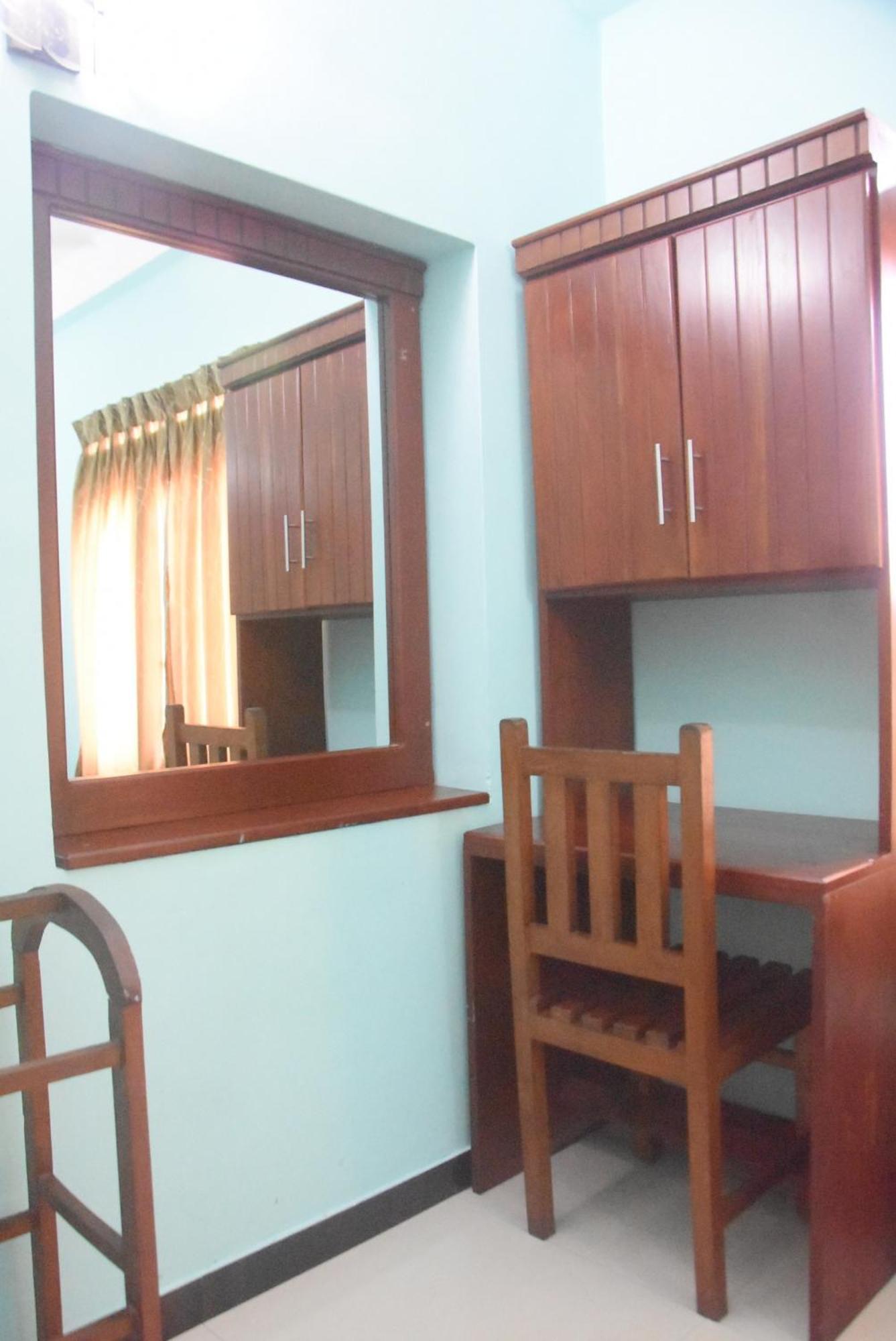 Hotel Rathna Gems Halt Ratnapura Exterior foto