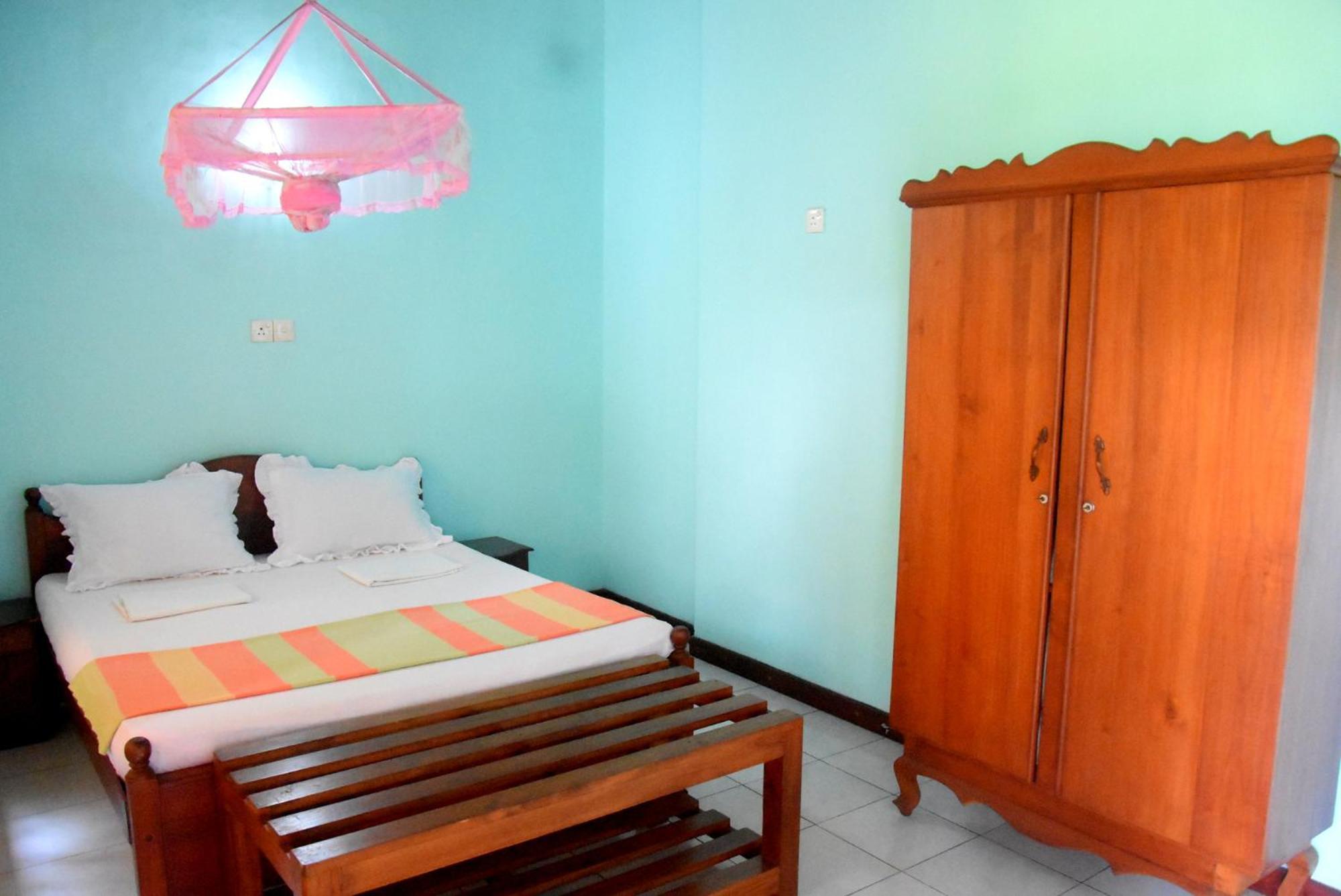Hotel Rathna Gems Halt Ratnapura Exterior foto