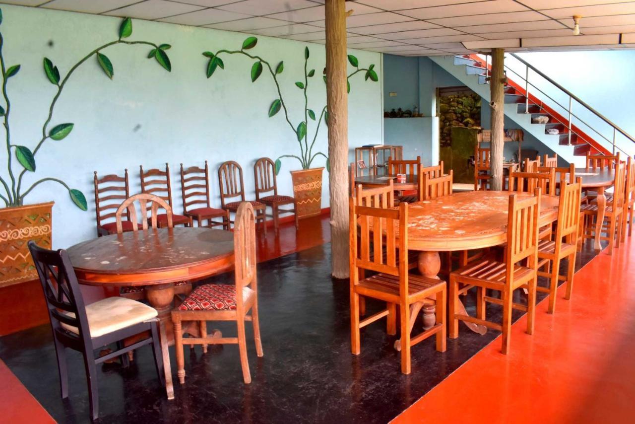 Hotel Rathna Gems Halt Ratnapura Exterior foto